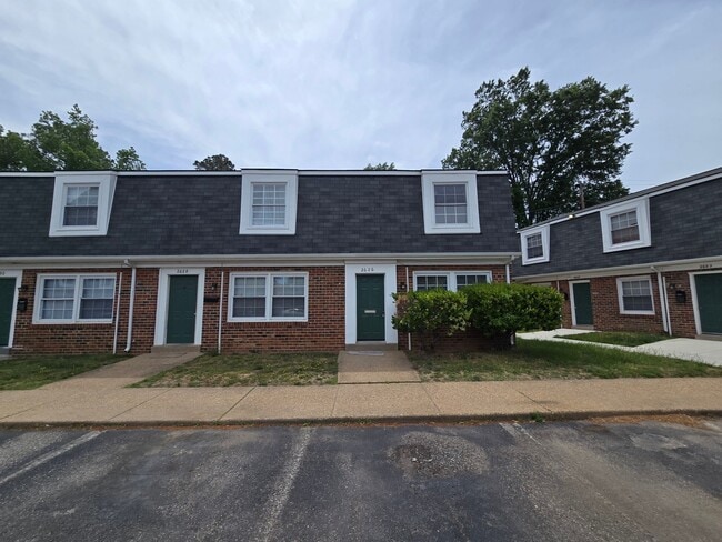Photo - 2626 Wayside Dr