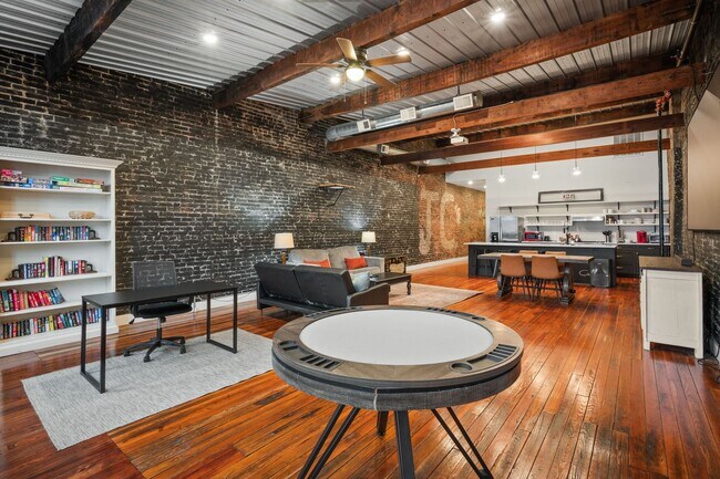 Photo - 124 Strawberry Alley Unit A