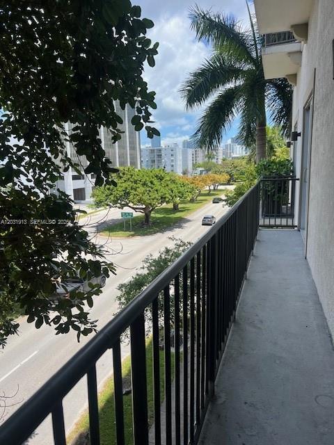 Photo - 2701 SW 3rd Ave Unit 302