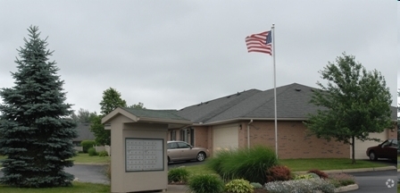 Building Photo - Arbors of Wooster Rental