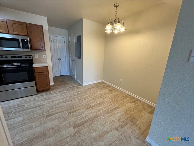 Photo - 1307 Cavalry Ln