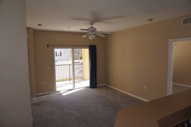 Photo - Villa Valencia Spacious 2 Bed 2 Bath Near Valencia Community College and 408