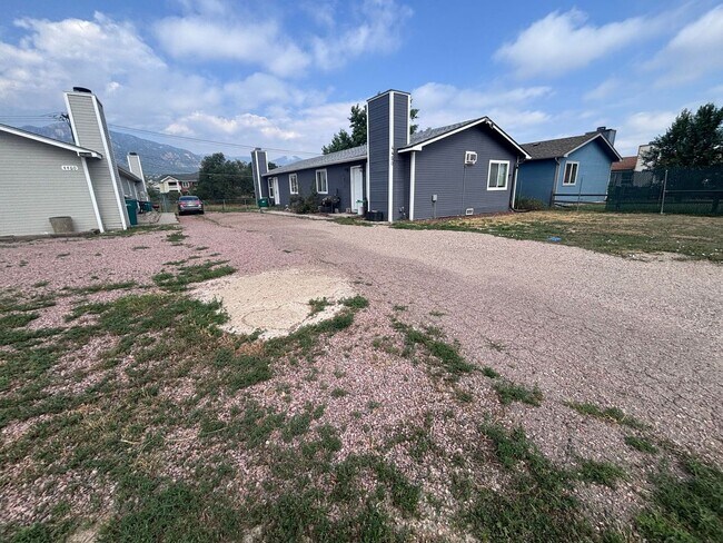 Building Photo - Loomis Ave (4450) Unit 4450 Loomis Ave -  B Rental