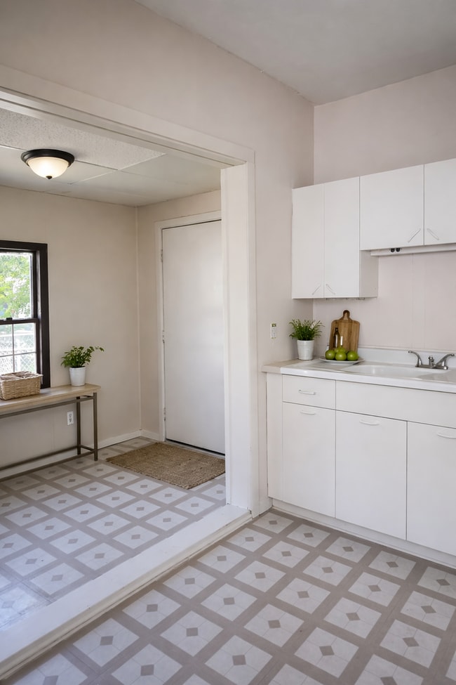 Photo - 2BR Canton Duplex