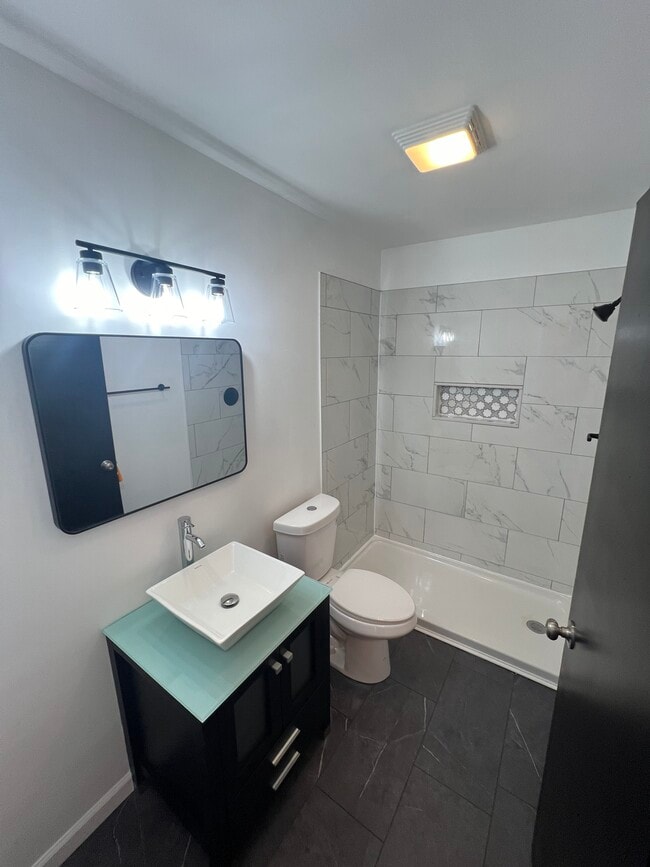 Building Photo - 4521 Grover Dr Unit 4