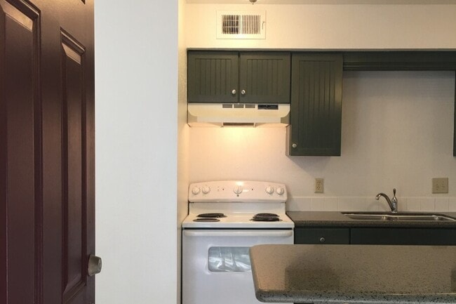 48 Kitchen Area - Pine Ridge Apartments