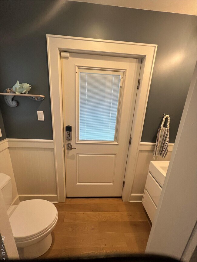 Photo - 69 S Bay Ave