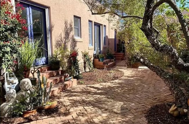 Photo - 704 E 4th St Unidad Bungalow