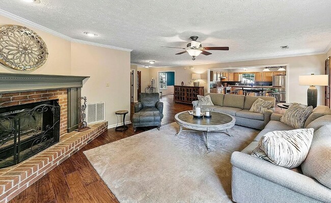 Photo - 4 Bedroom Home In Knoxville