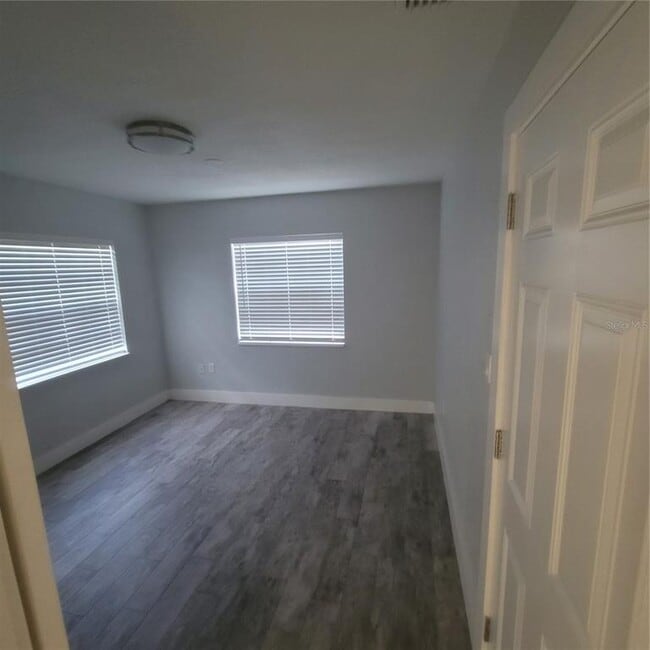 Photo - 409 S Lakeland Ave