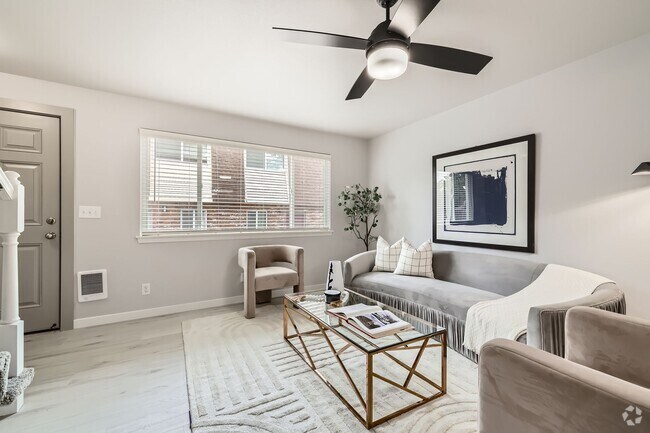 Building Photo - Bright & Beautifully Renovated! HUGE 2 Bed... Unit 306 Rental