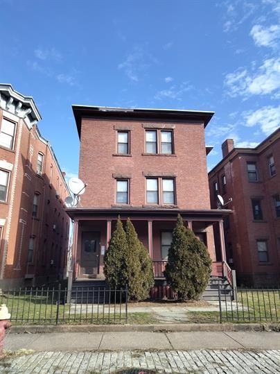 Building Photo - 52 Congress St Rental