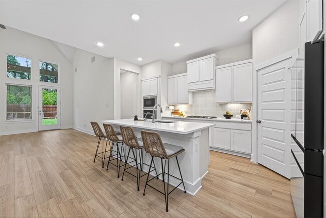 Photo - 24522 Keswick Vly Wy