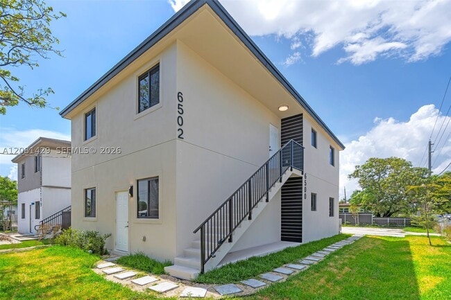 Building Photo - 6500 NW 21st Ave Unit 6500