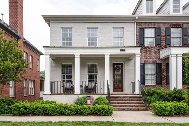 Building Photo - 3-bedroom, 2.5-bath home with a 2-car gara...