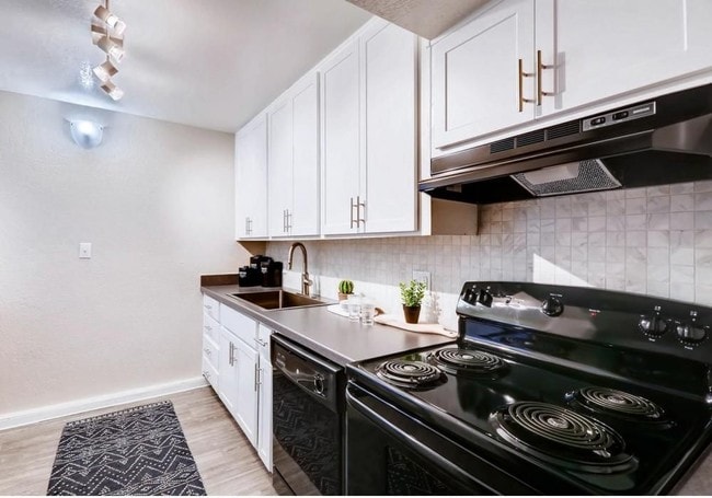 The Glen at Old Town apartments — community photo