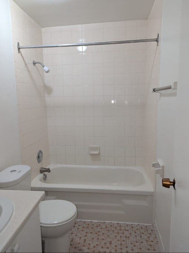Photo - Squire Apartments