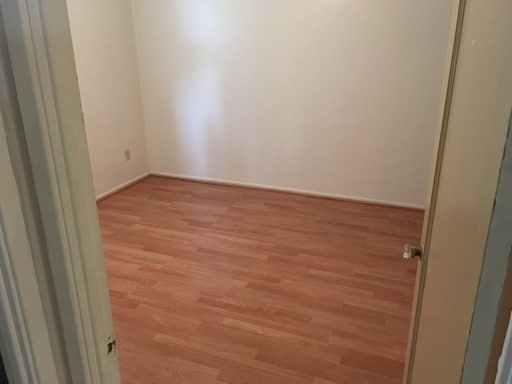 703/705 Lee Ct