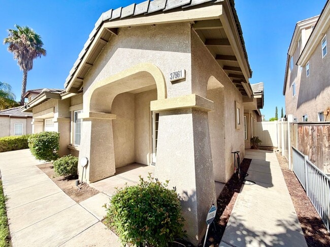Photo - 37961 Veranda Way