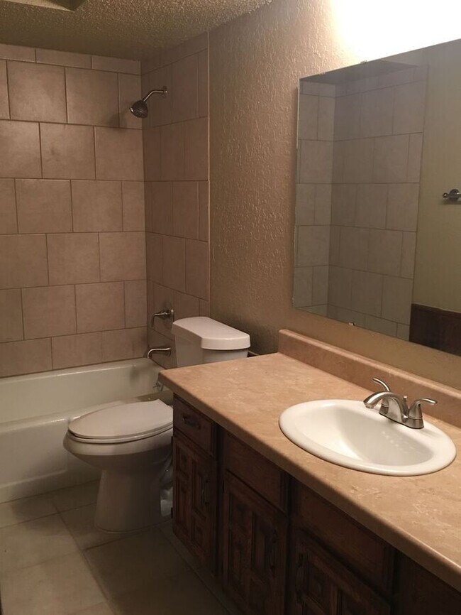 Duplex in OKC Rental House Rental in Oklahoma City, OK