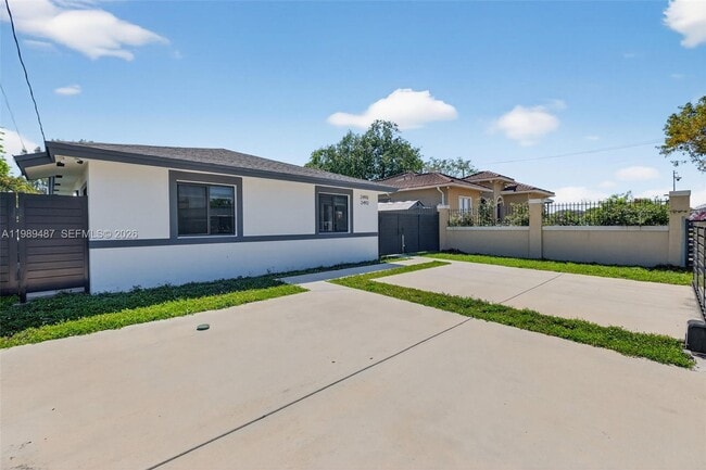 Photo - 2490 NW 44th St Unit 2490