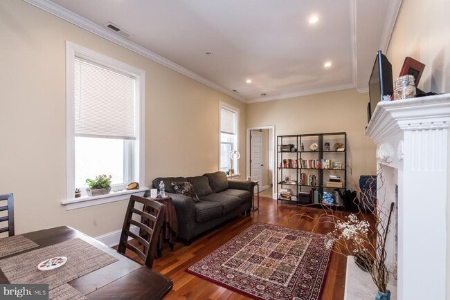 Photo - 1712 Wallace St Unit 202