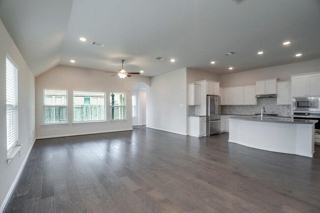 Photo - 19412 Camlann Pl
