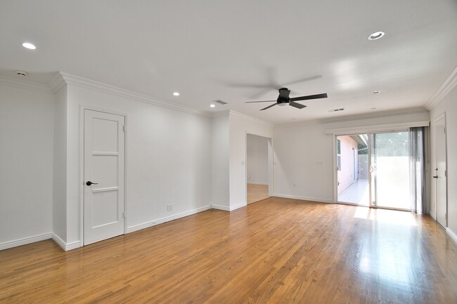 Photo - Spacious 4 Bedroom Home with A/C