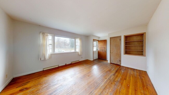 Photo - Available Now: 2 Bedroom Duplex North Ames