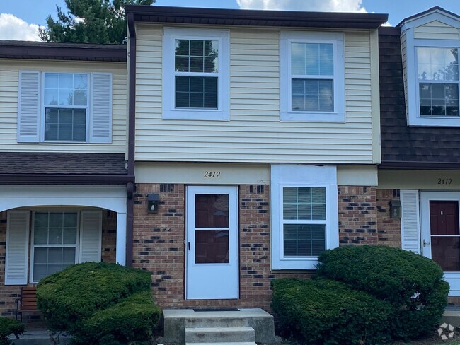 Building Photo - Available August 29th, 2025! Rental