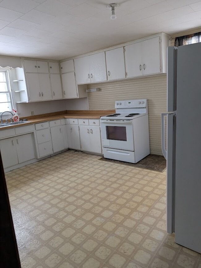 cocina - 611 4th St SW Unidad 611