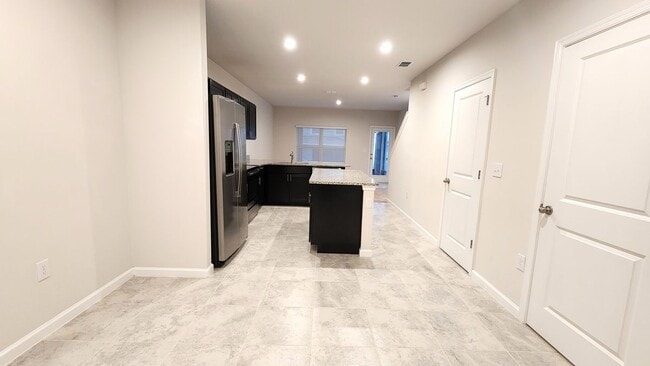 Photo - 271 Blueberry Ln