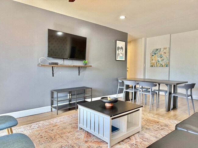 215 Piedmont Ave NE Unidad SI ID1299403P