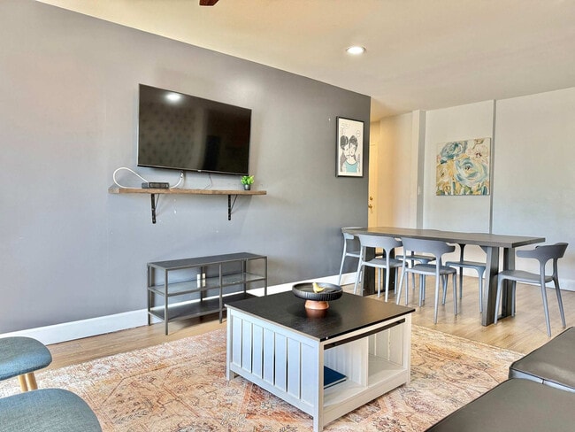 Photo - 215 Piedmont Ave NE Unit ID1299403P