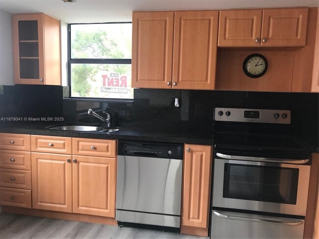 Photo - 11830 SW 80th St Unit 423