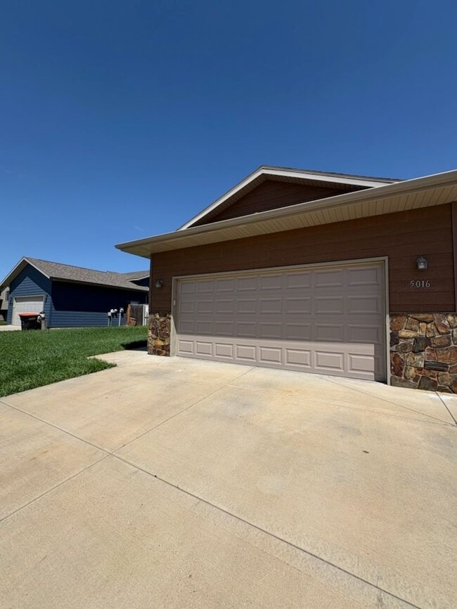 Photo - 3 BEDROOM | 2 BATH | CENTRAL AIR | RAPID VALLEY