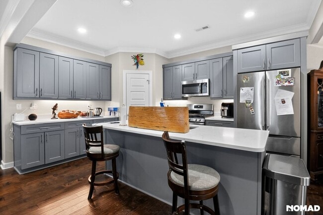 Photo - 9538-9513 13th Bay St