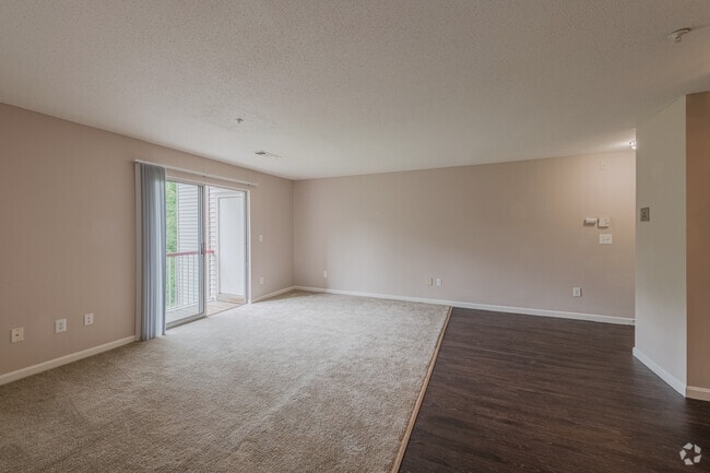 1HAB, 1BA - Residences at Westborough Station