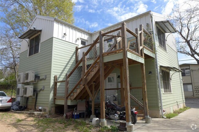 Building Photo - 1913 Robbins Pl Unit D Rental