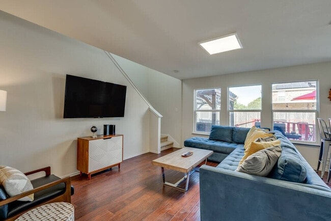 Photo - 1394 Saltillo St Unidad ID1056386P