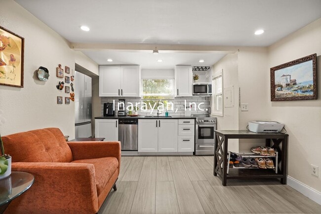 249 Orange Pl Unit 249 Orange Pl