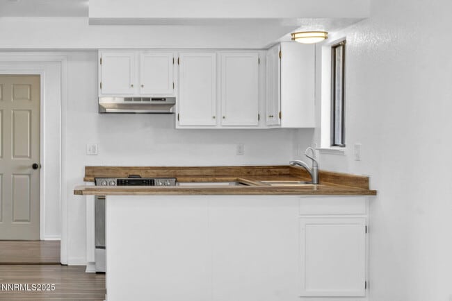 Photo - 430 Calle De La Plata