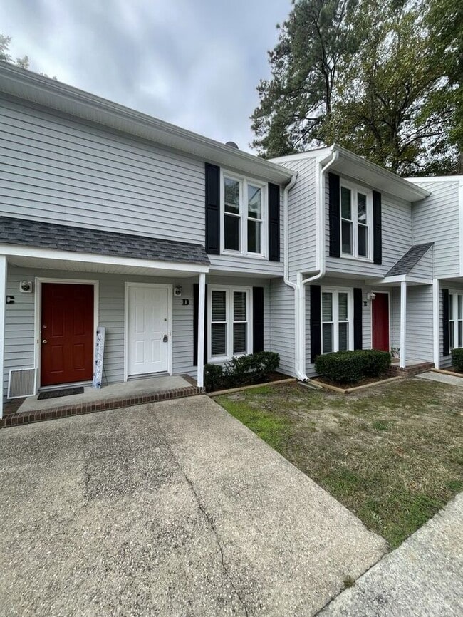 Photo - Townhome For Rent