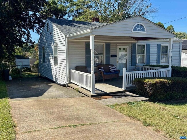 Photo - 912 Elliott Ave