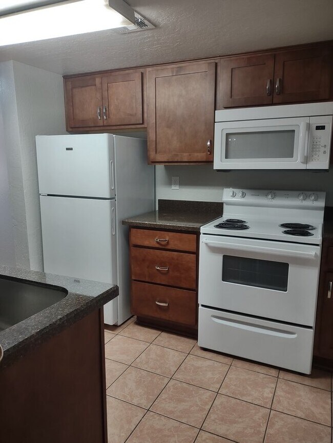 Kitchen 2 - 12123 W Bell Rd Unit 131