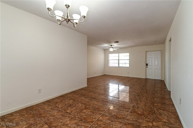 Photo - 2155 Tropic Ave