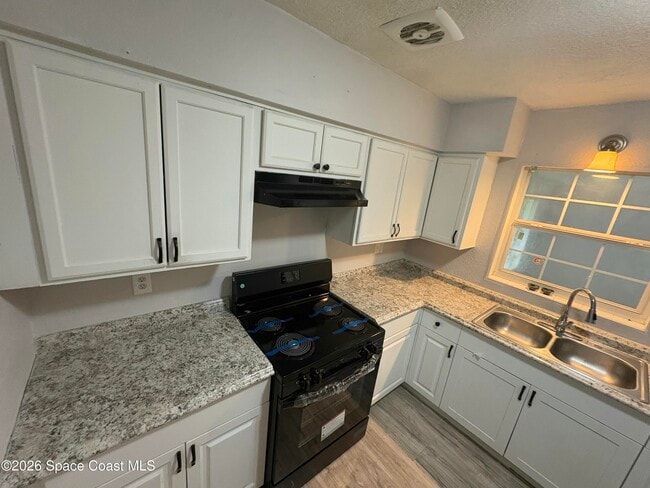 Photo - 20822 SW Marine Blvd