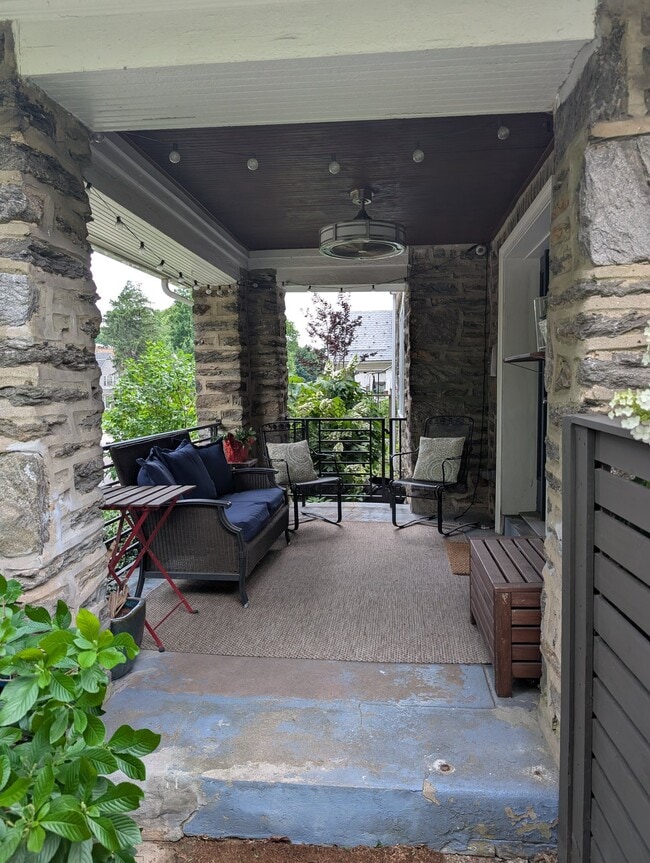 Photo - 7044 Lincoln Dr