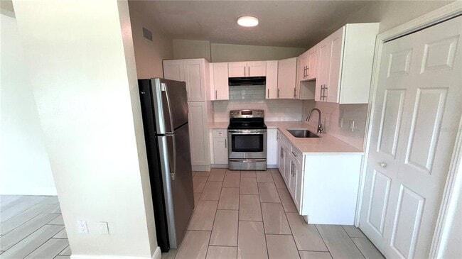1425 Hester Dr
