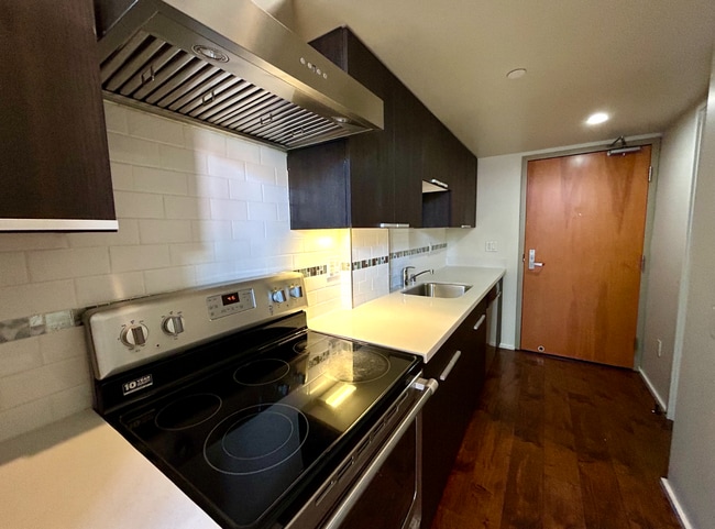 550 Jessie St Unit 216